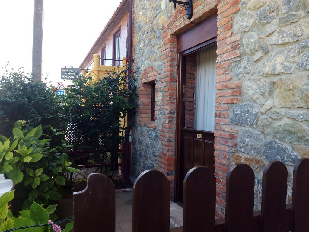 Posada Las Mananitas Cóbreces Esterno foto